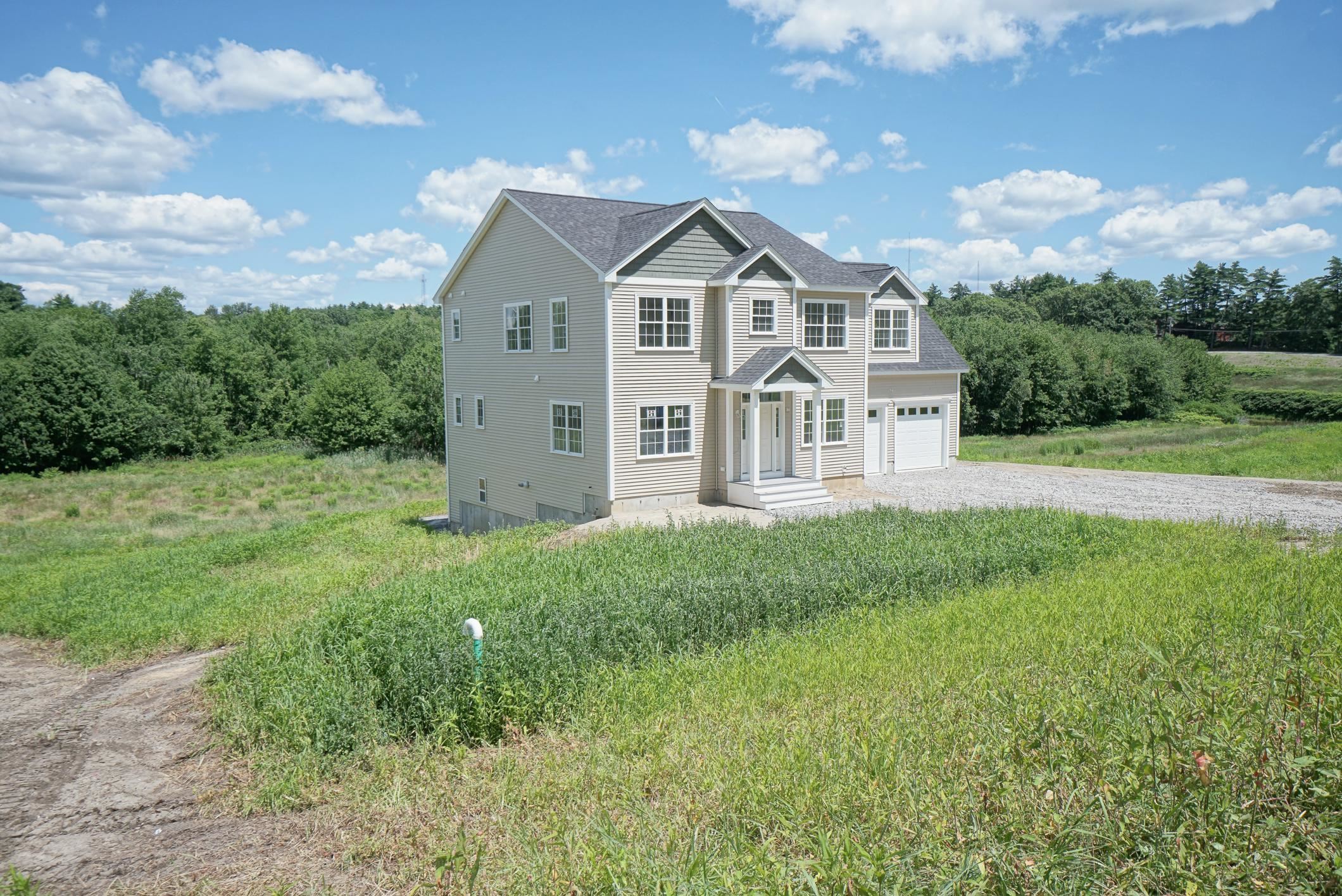 78 Island Pond Road Derry, NH 03038 - Photo 4 of 28