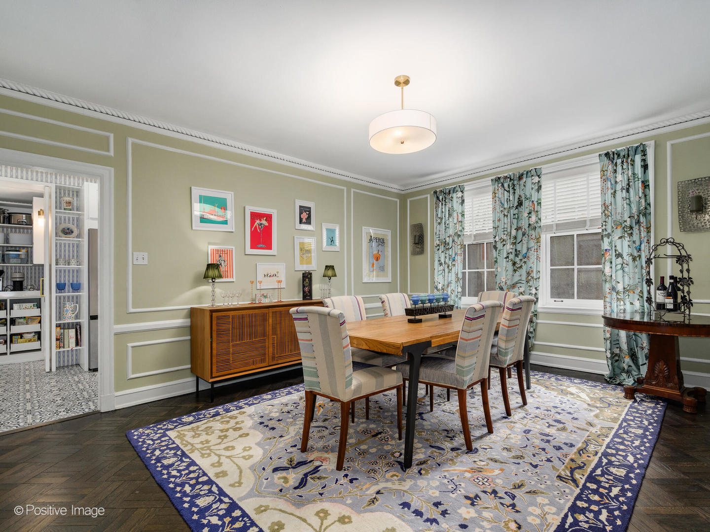 73 East Elm Street, Unit 4B Chicago, IL 60611 - Photo 14 of 27 a table and chairs in a room