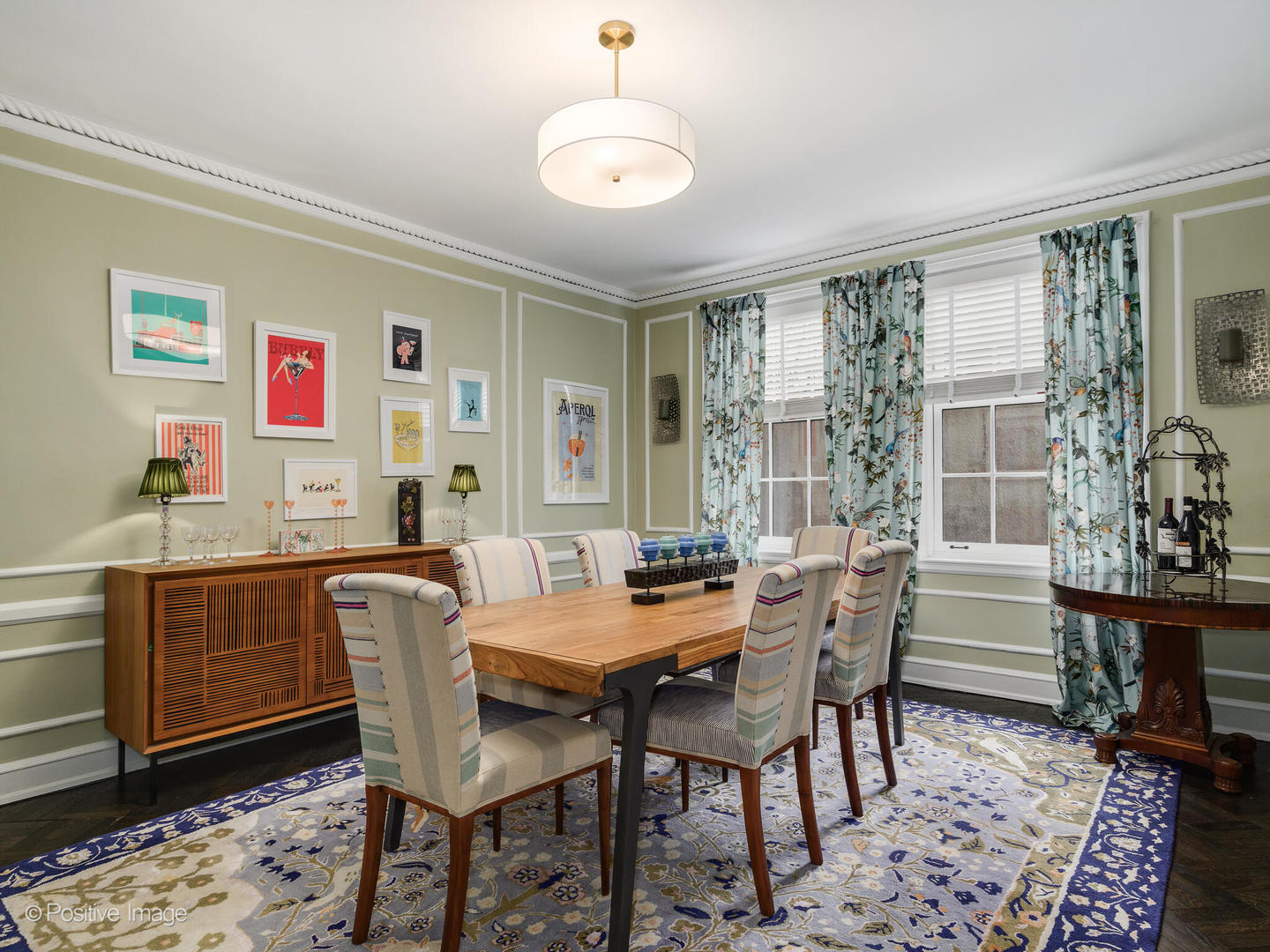 73 East Elm Street, Unit 4B Chicago, IL 60611 - Photo 15 of 27 a view of a dining room with furniture
