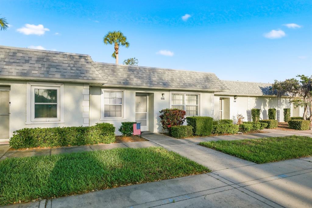 3309 Trophy Boulevard New Port Richey, FL 34655 - Photo 2 of 37