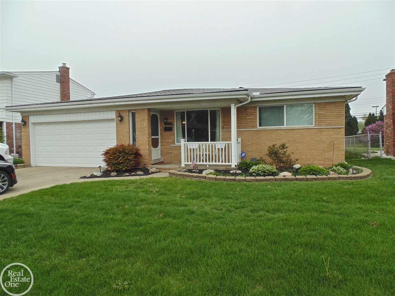 3643 Common Road Warren, MI 48092 - Photo 1 of 30 Gallery Image 1