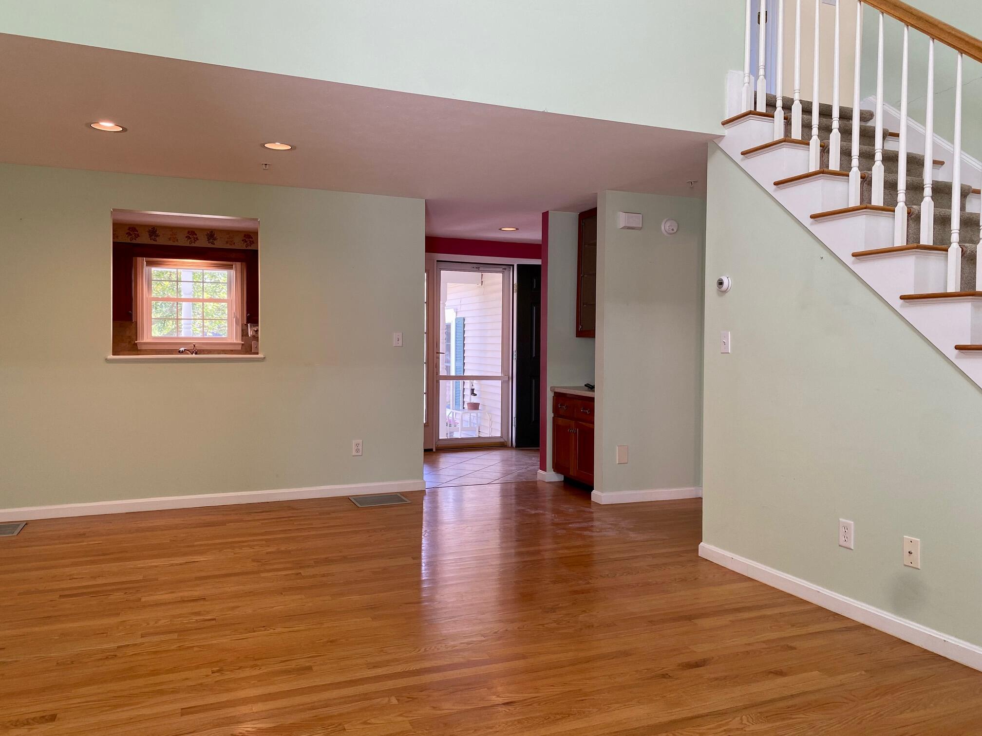 8 Ridgefield Drive, Unit 10 Gorham, ME 04038 - Photo 7 of 47 IMG_7898