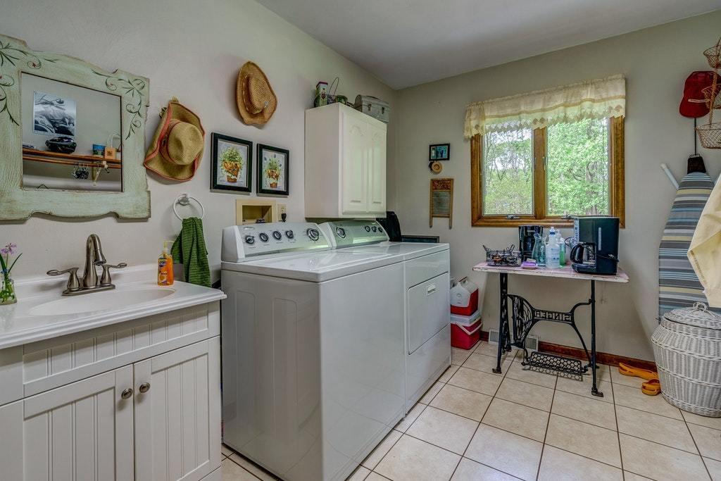 3820 Callaway Road Boones Mill, VA 24065 - Photo 13 of 61 013-310086-3820 Callaway Road 13_7636394
