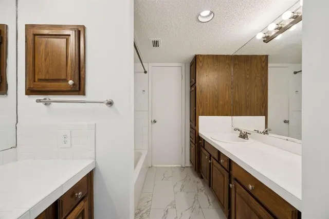 $1,900 | 18240 Midway Road, Unit 904, Dallas, TX 75287