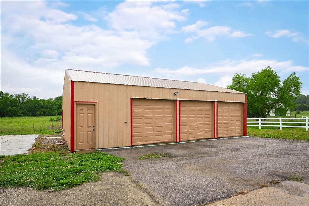 22922 Bedford Road Spring Hill, KS 66083 - Photo 34 of 38