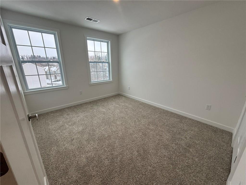 182 Lockheed Drive Coraopolis, PA 15108 - Photo 18 of 22