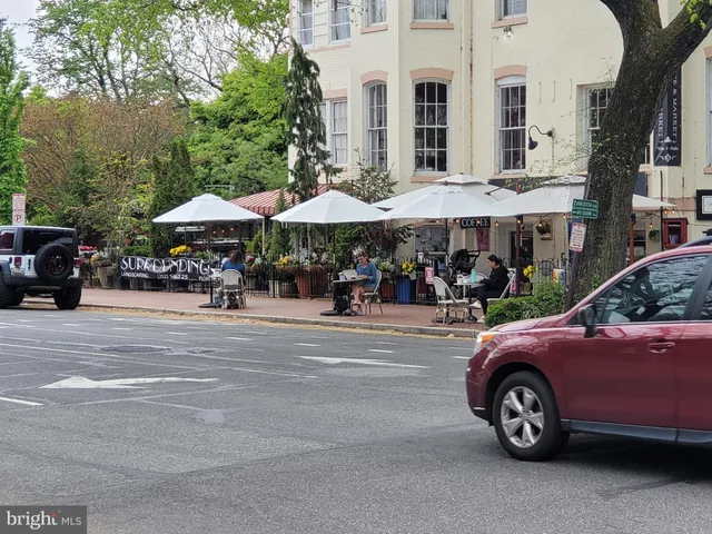 a car parked in front of a building