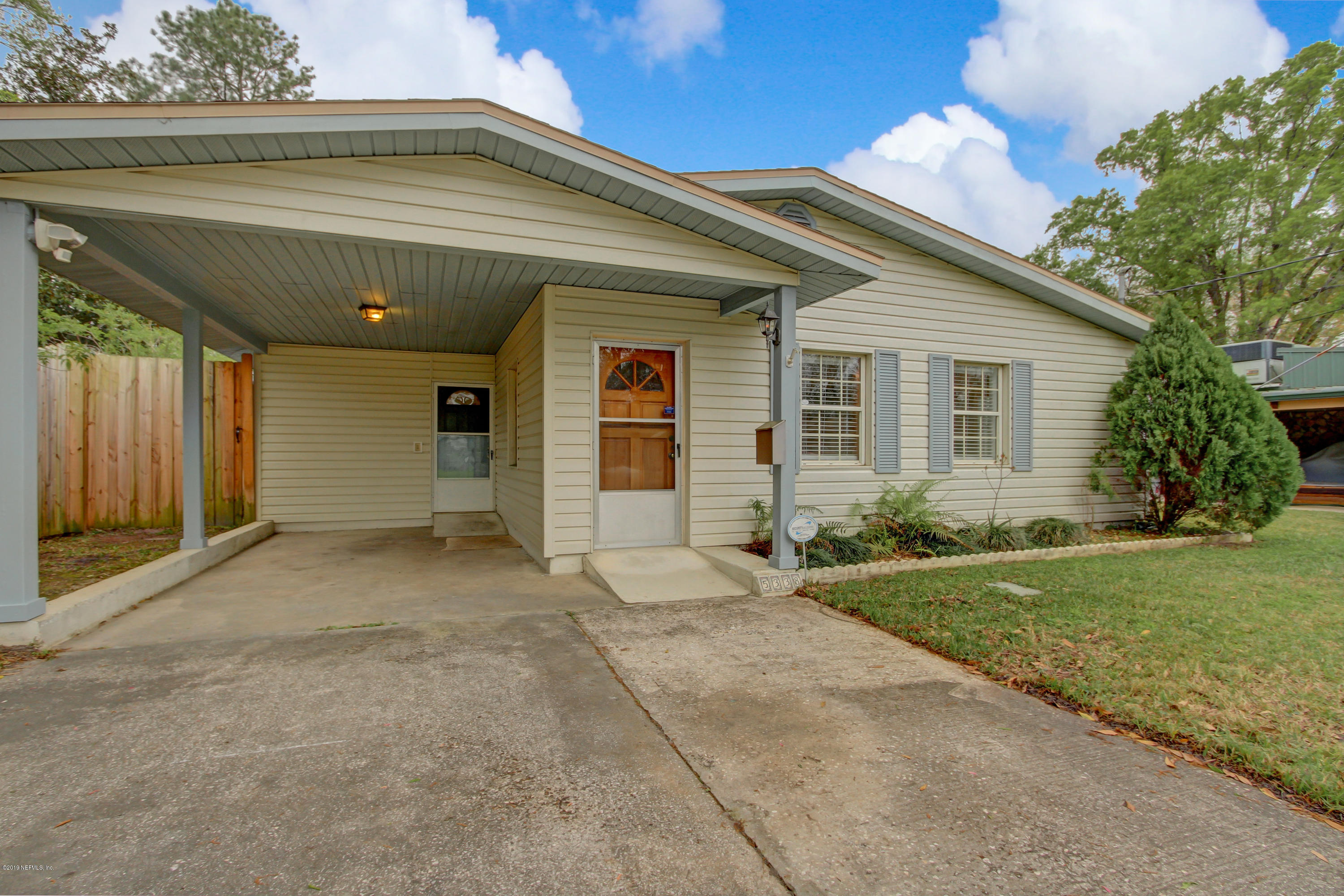 5338 Woodcrest Road Jacksonville, FL 32205 - Photo 2 of 23 5338 Woodcrest Rd