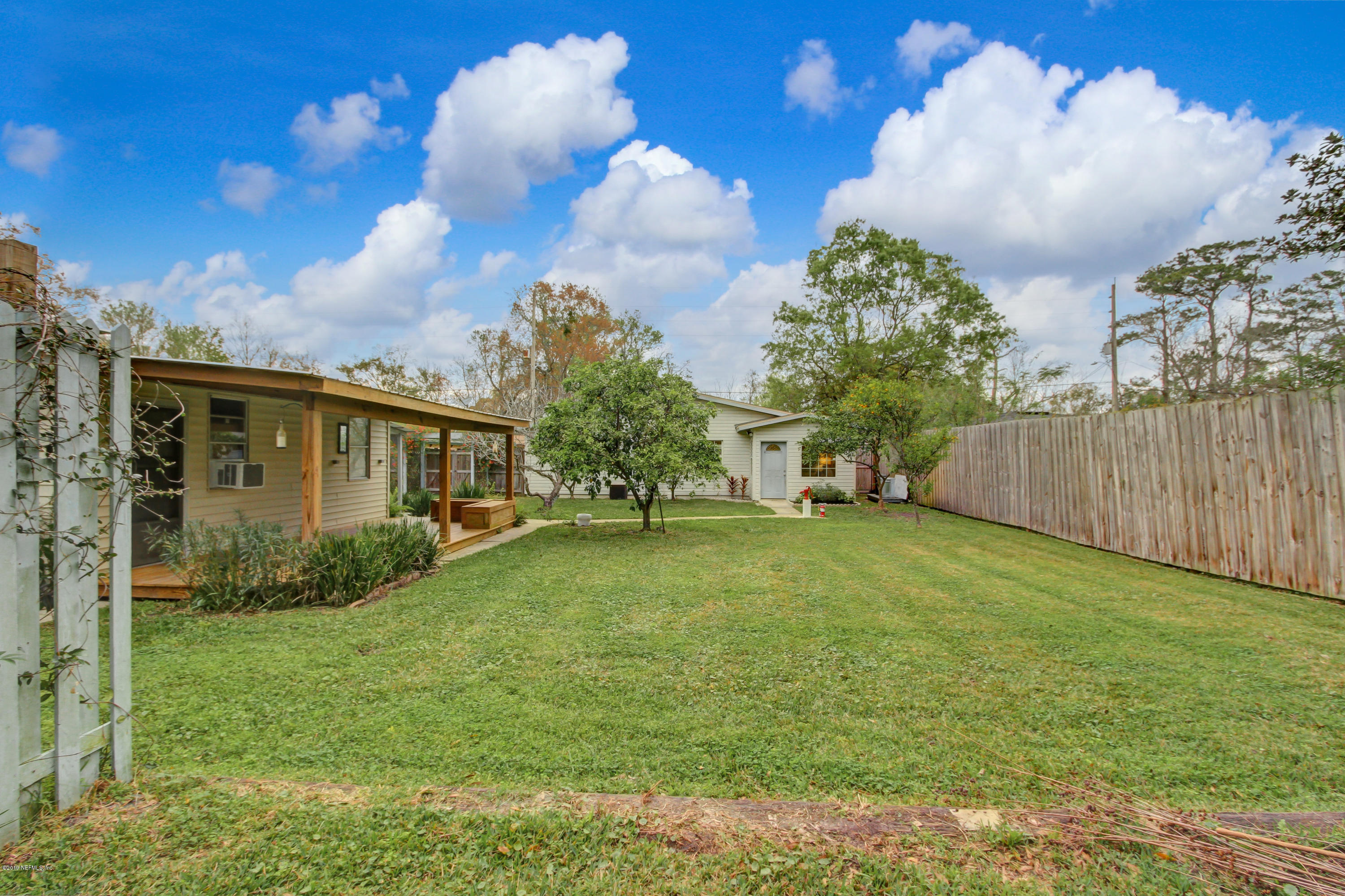 5338 Woodcrest Road Jacksonville, FL 32205 - Photo 22 of 23 Back Yard