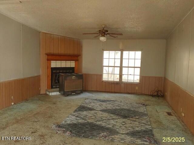 386 South Hunter Bend Road Decatur, TN 37322 - Photo 4 of 8 Living room