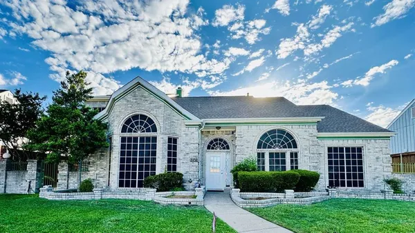 $499,000 | 5713 Allen Lane, Rowlett, TX 75088