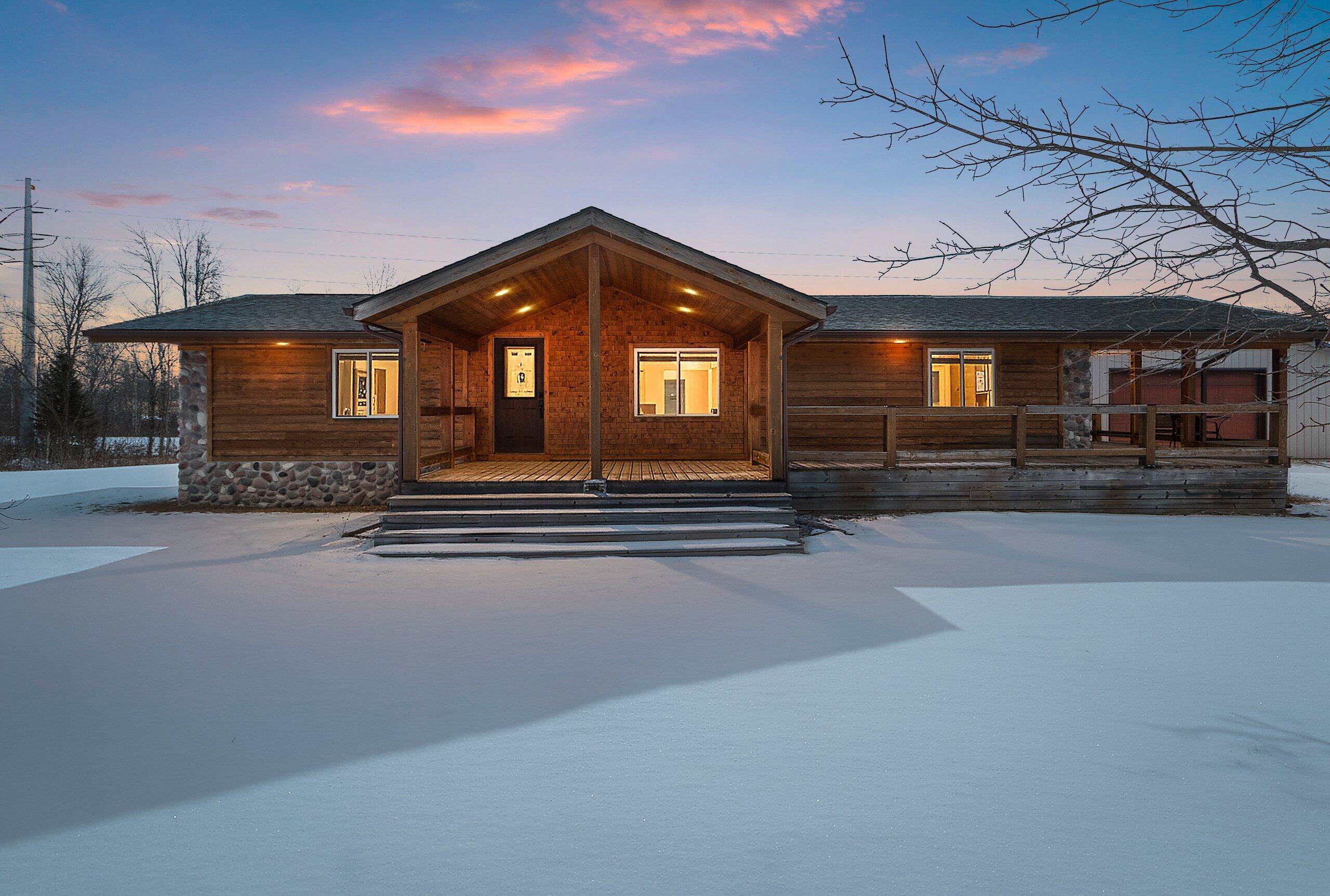 137624 DTE.jpg-SMALL