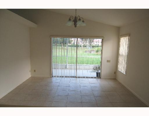 6557 Sun River Road Boynton Beach, FL 33437 - Photo 6 of 14 Den/Family/Great Room