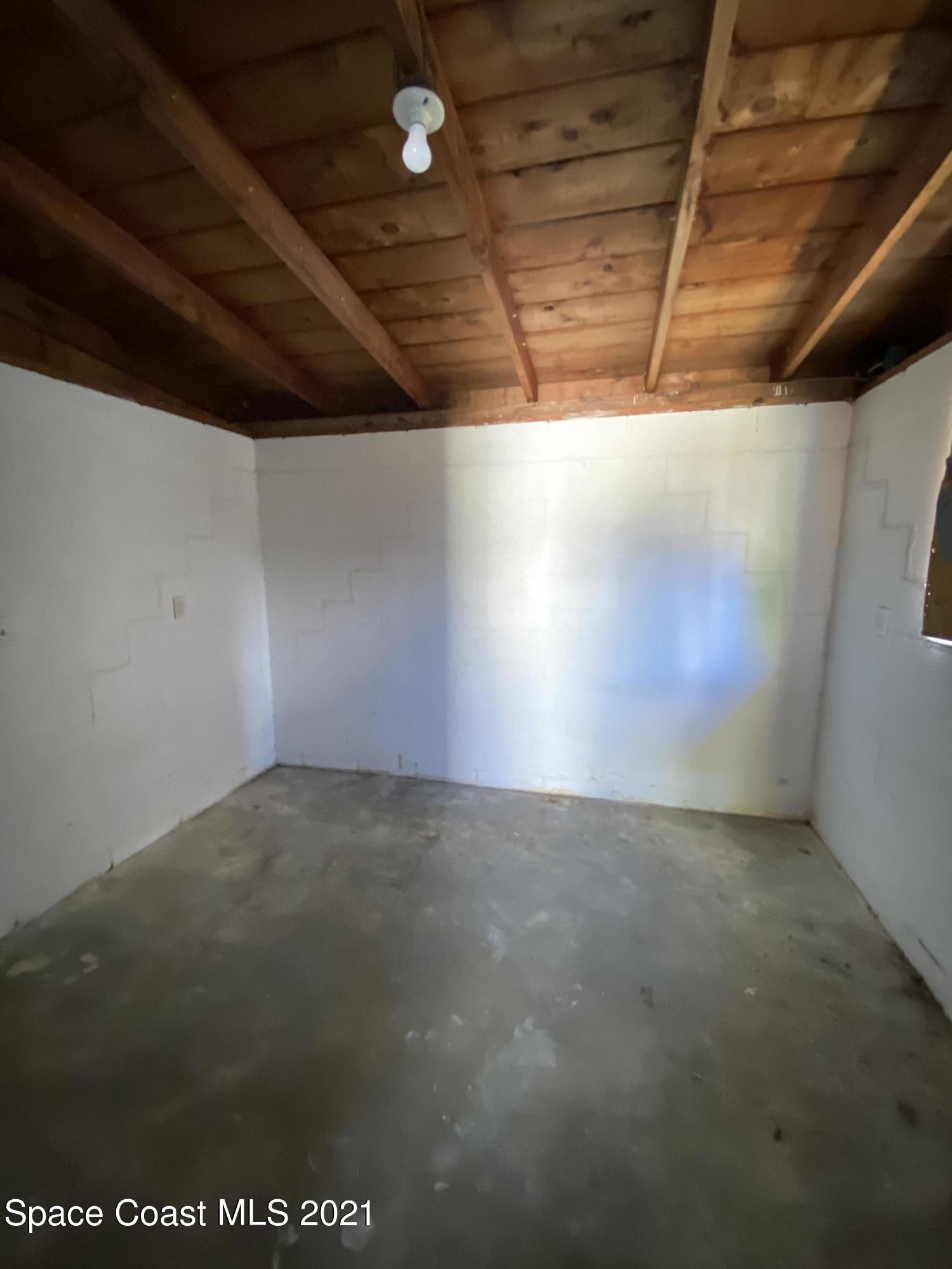 2386 Shenandoah Road Palm Bay, FL 32905 - Photo 8 of 9 Laundry/Office