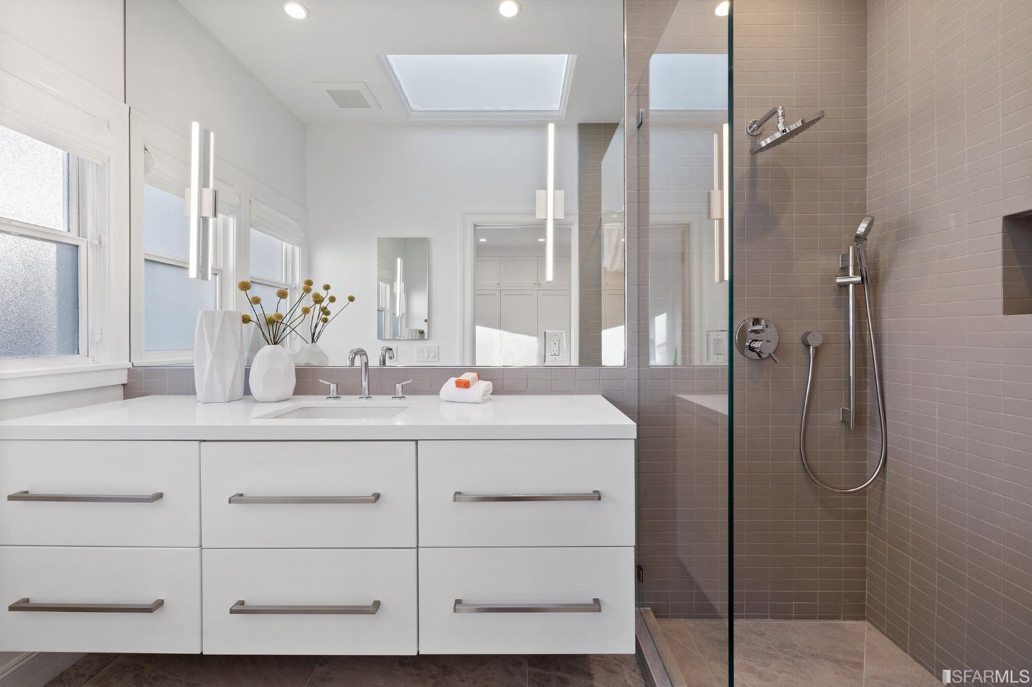 2161 North Point Street San Francisco, CA 94123 - Photo 17 of 40