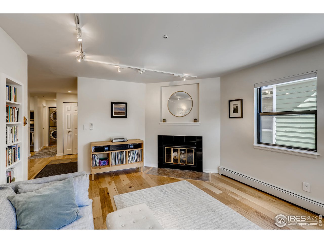 3025 Broadway, Unit 5 Boulder, CO 80304 - Photo 4 of 30 Great natural light