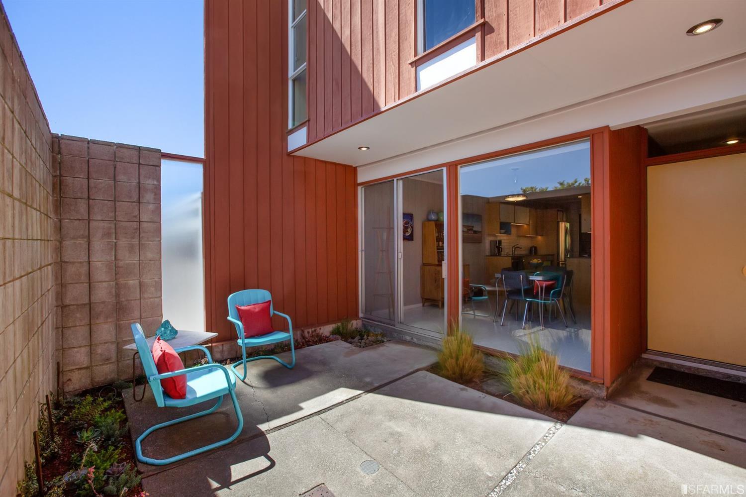 76 Amber Drive San Francisco, CA 94131 - Photo 4 of 43