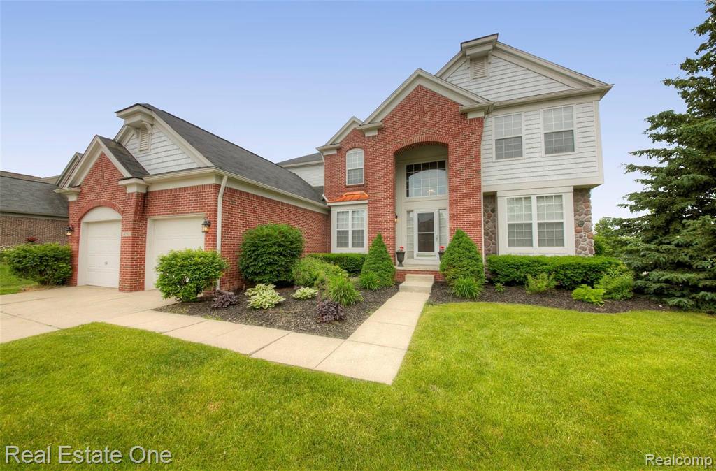 4293 Merriman Loop Howell, MI 48843 - Photo 4 of 34