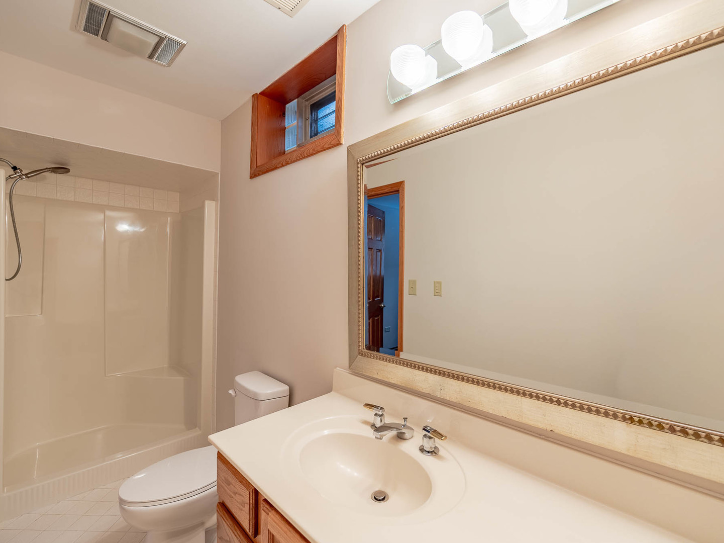 1636 Deerpath Circle Winthrop Harbor, IL 60096 - Photo 18 of 22