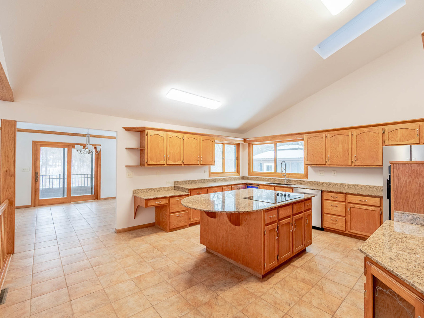 1636 Deerpath Circle Winthrop Harbor, IL 60096 - Photo 5 of 22