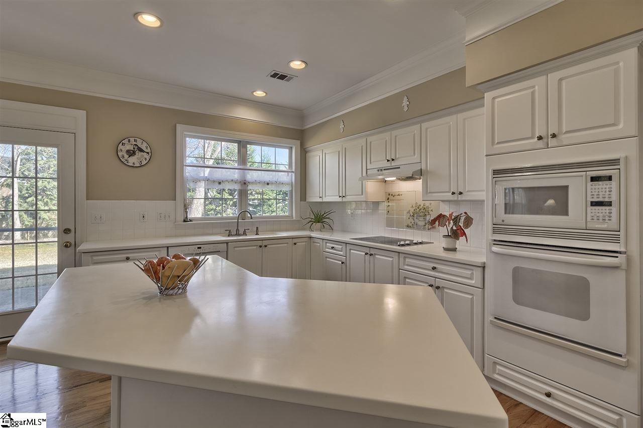 107 Ascot Ridge Lane Greer, SC 29650 - Photo 9 of 35 Gallery Image 9