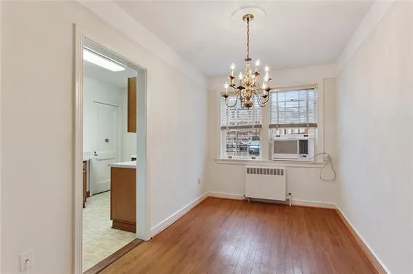 $1,800 | 5406 St Charles Avenue, Unit B, New Orleans, LA 70115