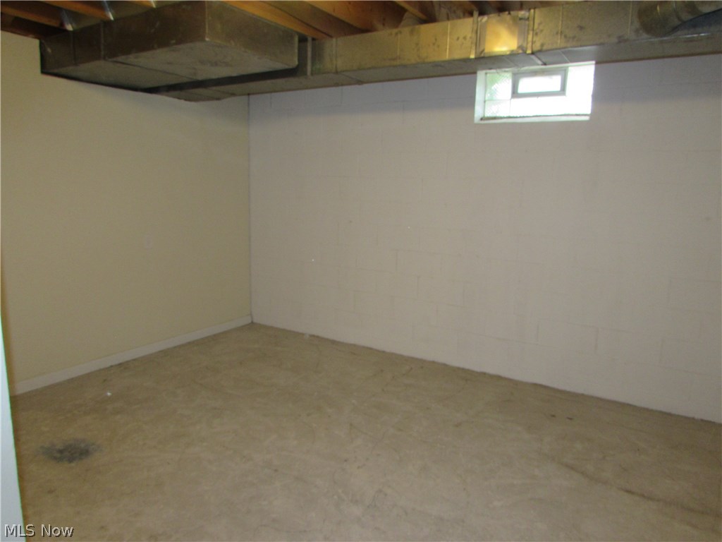 3291 Lee Road Cleveland, OH 44120 - Photo 31 of 34