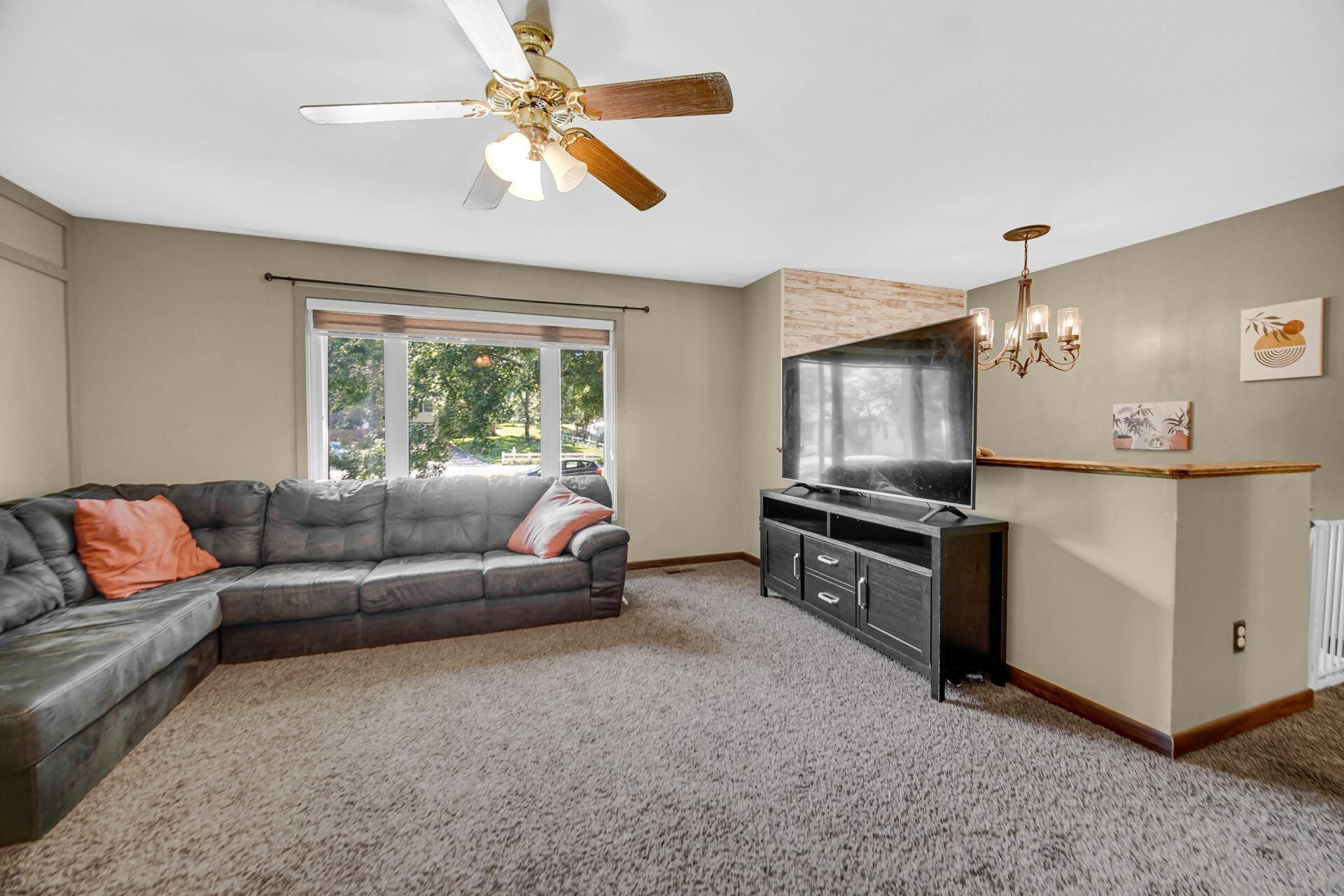 10317 North 486 East, Unit 6 Demotte, IN 46310 - Photo 5 of 29 1920x1280