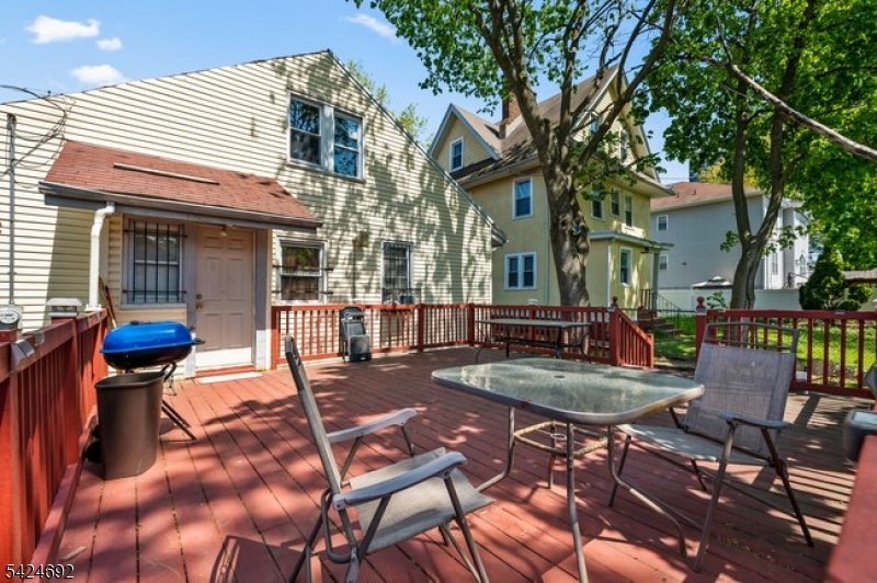 42 Scheerer Avenue Newark, NJ 07112 - Photo 34 of 34