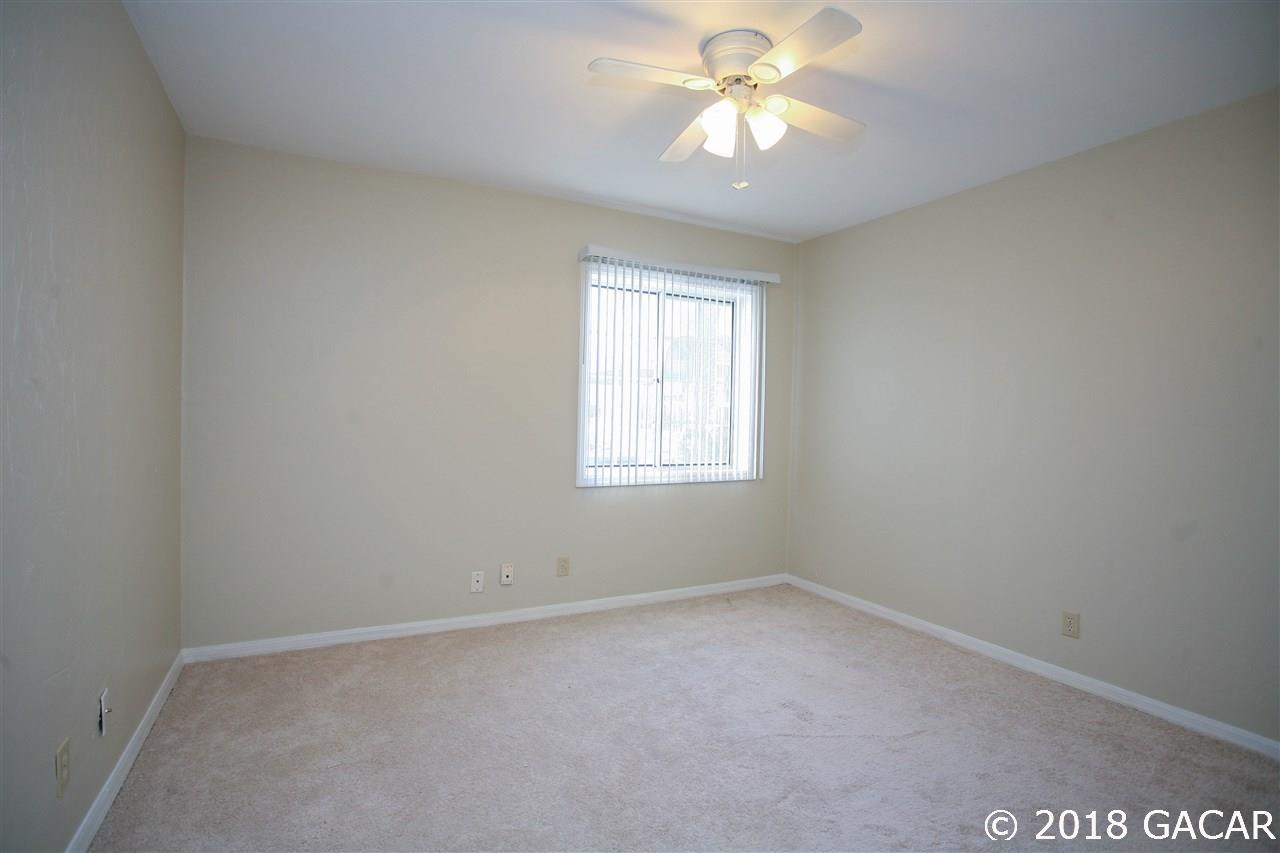 1064 Southwest 14th Avenue, Unit D Gainesville, FL 32601 - Photo 12 of 23