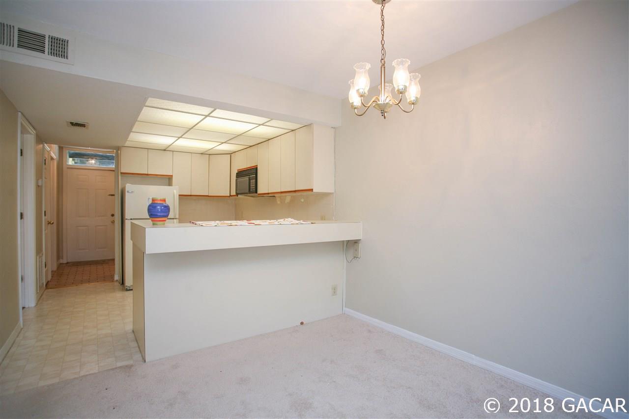 1064 Southwest 14th Avenue, Unit D Gainesville, FL 32601 - Photo 14 of 23