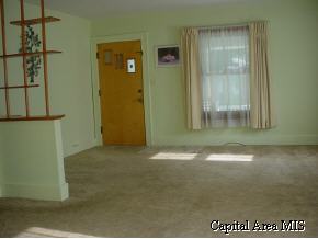 1525 West Governor Street Springfield, IL 62704 - Photo 3 of 9 Gallery Image 3