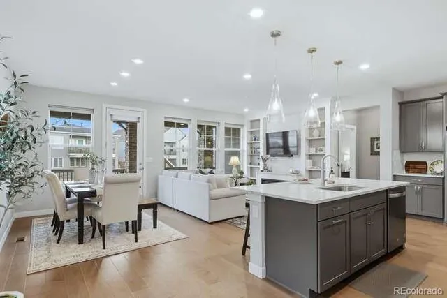 $824,900 | 1925 Canyonpoint Place, Castle Pines, CO 80108