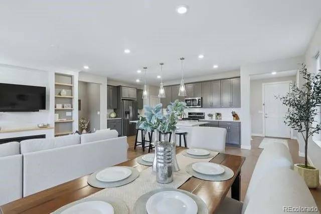 $824,900 | 1925 Canyonpoint Place, Castle Pines, CO 80108