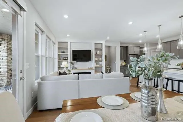 $824,900 | 1925 Canyonpoint Place, Castle Pines, CO 80108