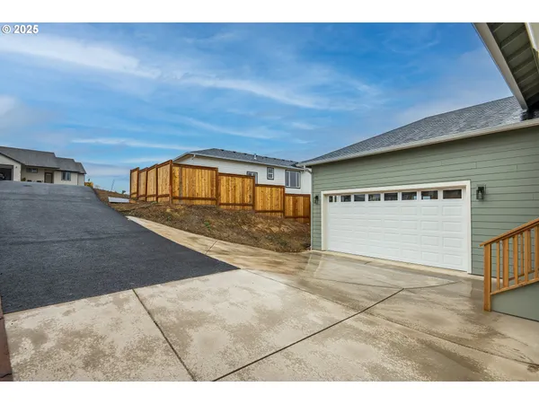 $499,900 | 150 Wil Way, Winston, OR 97496