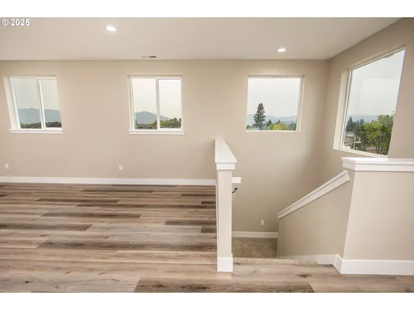 $499,900 | 150 Wil Way, Winston, OR 97496