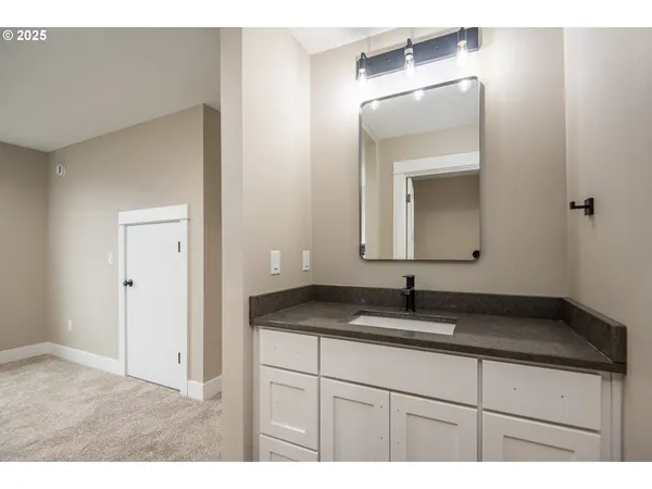 $499,900 | 150 Wil Way, Winston, OR 97496