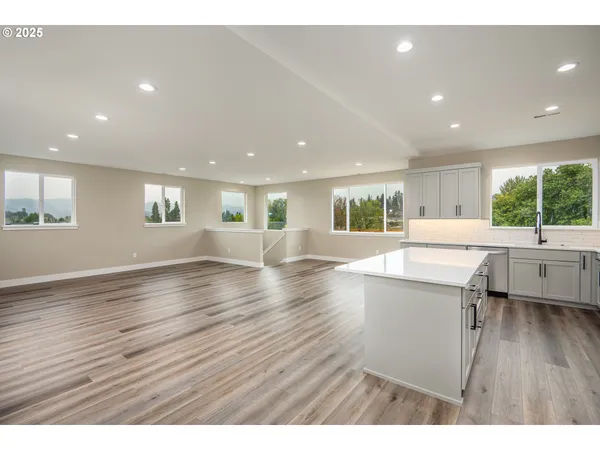 $499,900 | 150 Wil Way, Winston, OR 97496