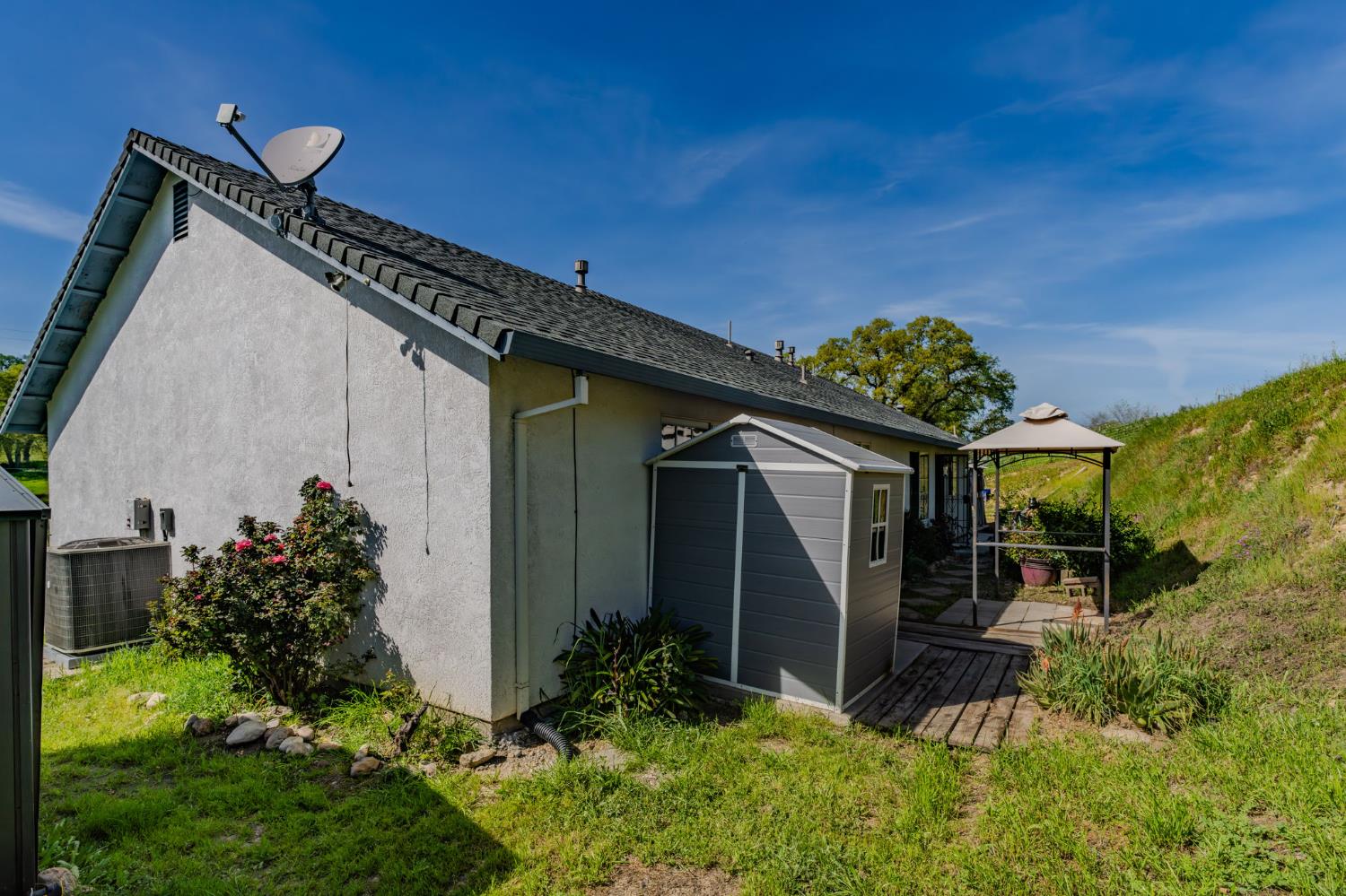 7761 Jenny Lind Road Valley Springs, CA 95252 - Photo 30 of 44