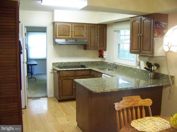 4110 Port Rae Lane Fairfax, VA 22033 - Photo 7 of 20 Kitchen