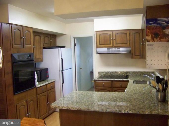 4110 Port Rae Lane Fairfax, VA 22033 - Photo 8 of 20 Dining Area