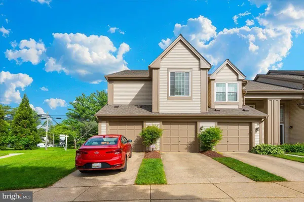 $348,000 | 20000 Gateshead Circle, Unit 806, Germantown, MD 20876