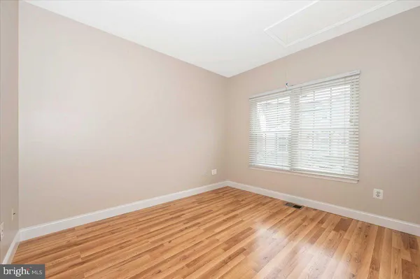 $348,000 | 20000 Gateshead Circle, Unit 806, Germantown, MD 20876