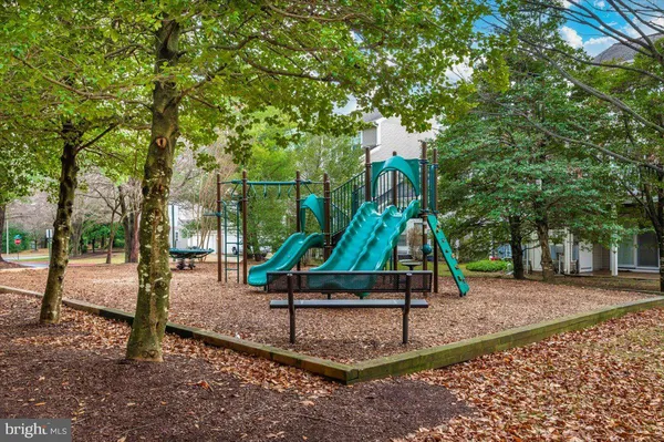 $348,000 | 20000 Gateshead Circle, Unit 806, Germantown, MD 20876