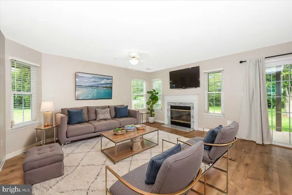 $348,000 | 20000 Gateshead Circle, Unit 806, Germantown, MD 20876