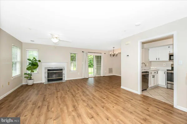 $348,000 | 20000 Gateshead Circle, Unit 806, Germantown, MD 20876