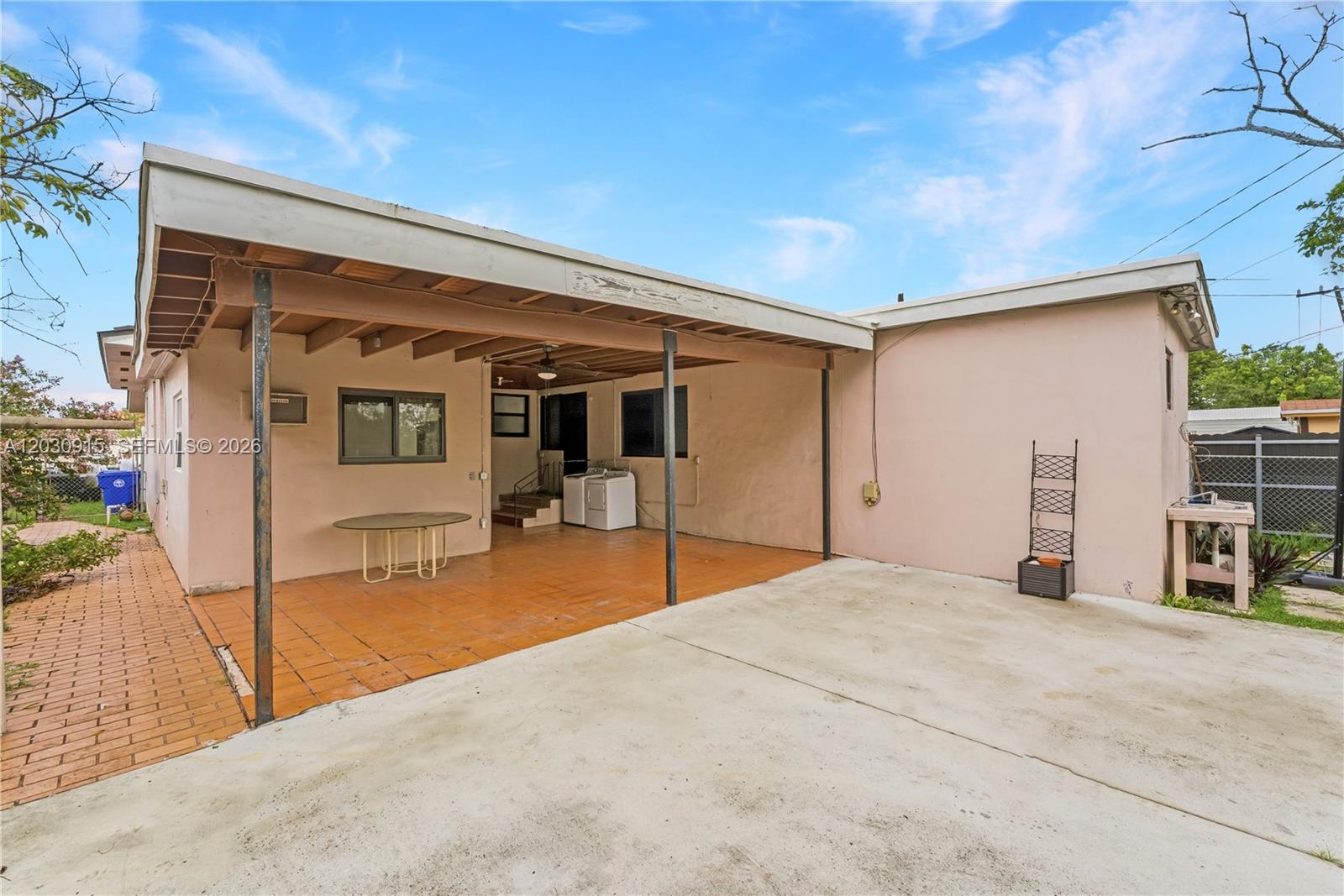 121 Southwest 71st Avenue Miami, FL 33144 - Photo 17 of 32