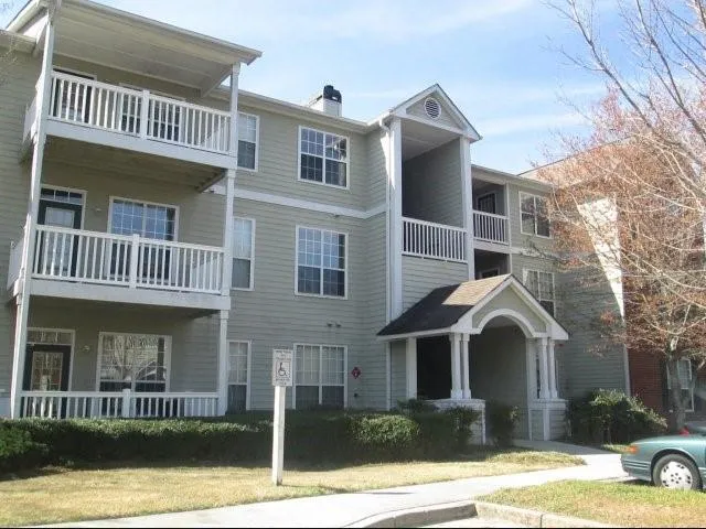 $1,220 | 1100 Park Creek Court, Unit 512, Gainesville, GA 30504