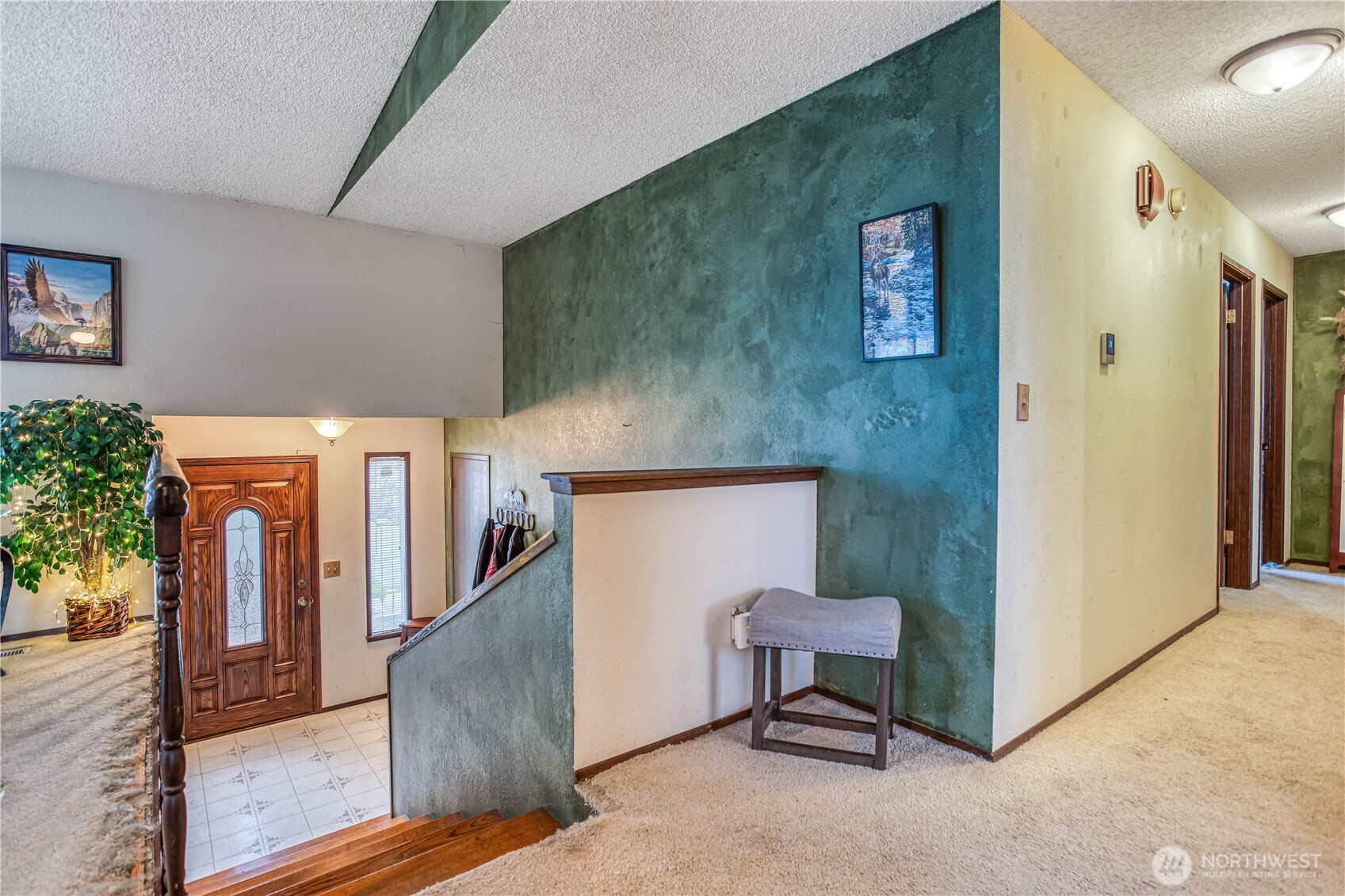 920 Willis Street Wenatchee, WA 98801 - Photo 13 of 33 a living room with furniture and a wooden floor